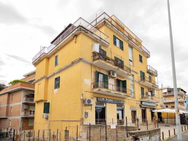 Appartamento in vendita a Roma RM