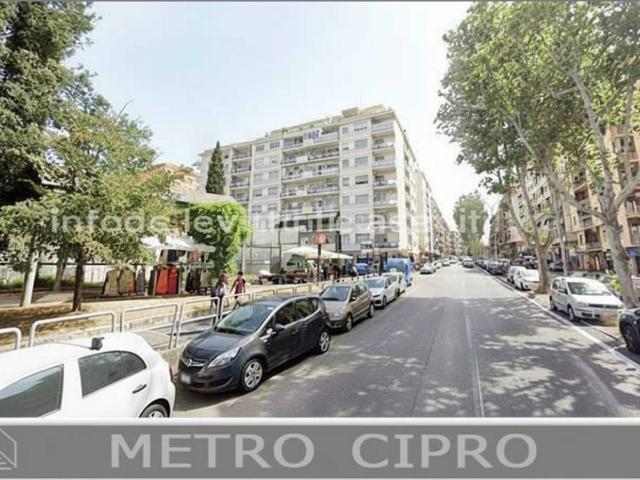 Appartamento in vendita a Roma RM