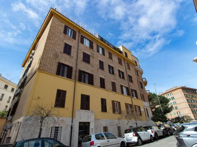 Appartamento in vendita a Roma RM