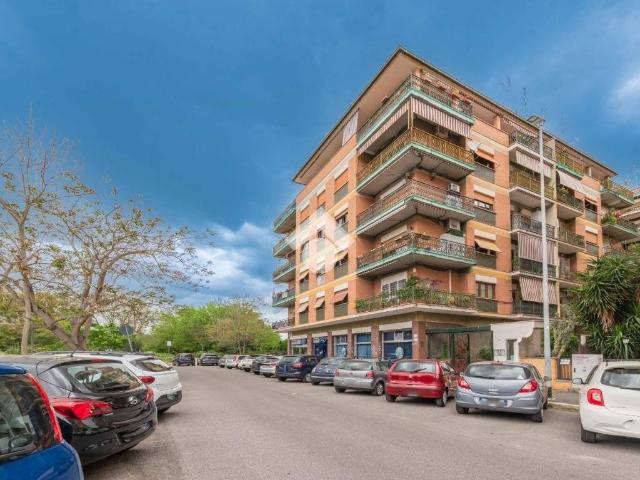 Appartamento in vendita a Roma RM