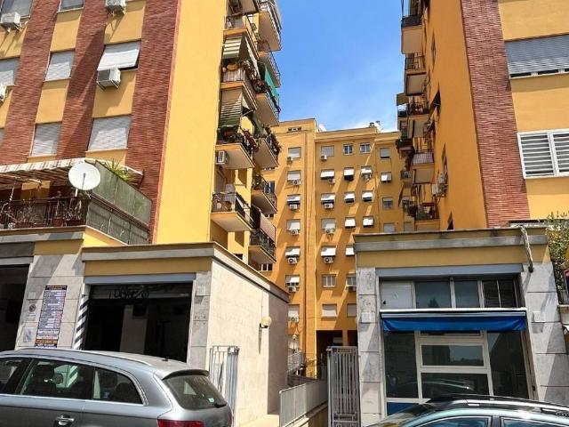 Appartamento in vendita a Roma RM