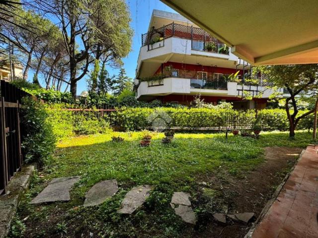 Appartamento in vendita a Roma RM