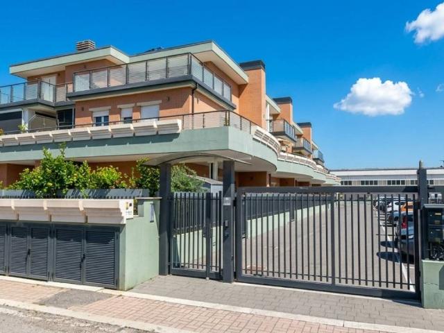 Appartamento in vendita a Roma RM