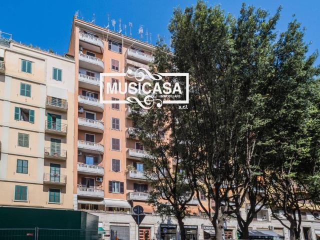 Appartamento in vendita a Roma RM