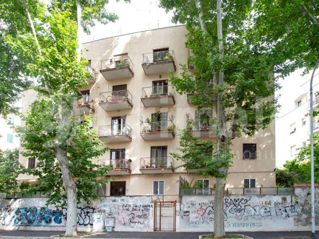 Appartamento in vendita a Roma RM