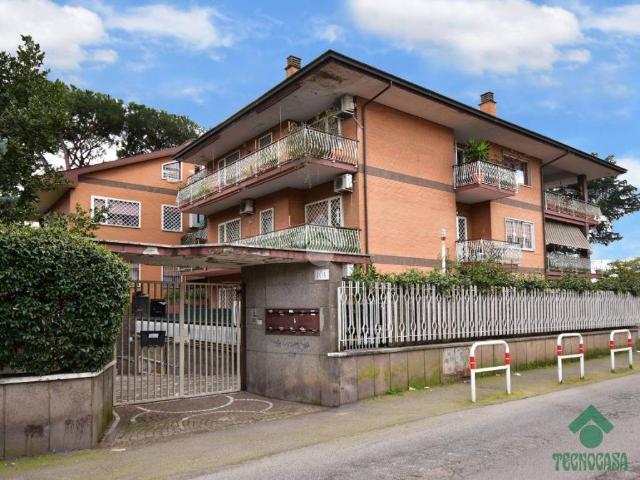 Appartamento in vendita a Roma RM
