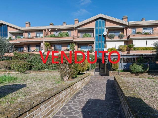 Appartamento in vendita a Roma RM