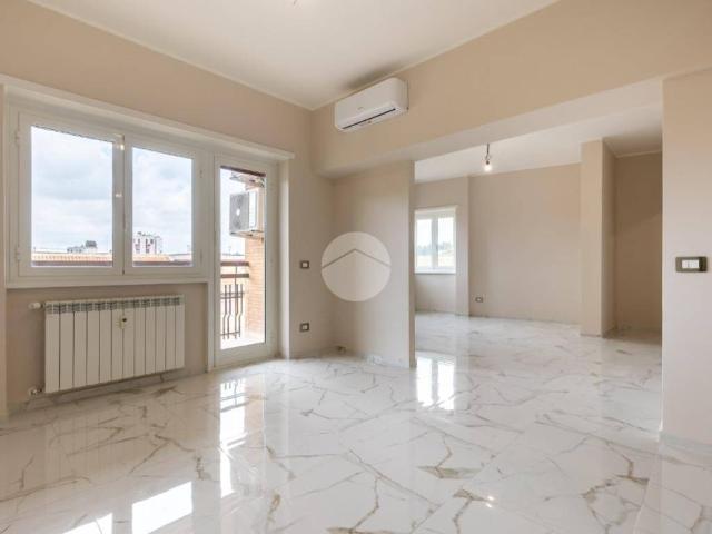 Appartamento in vendita a Roma RM