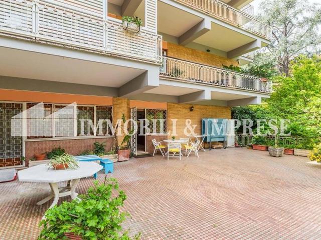 Appartamento in vendita a Roma RM