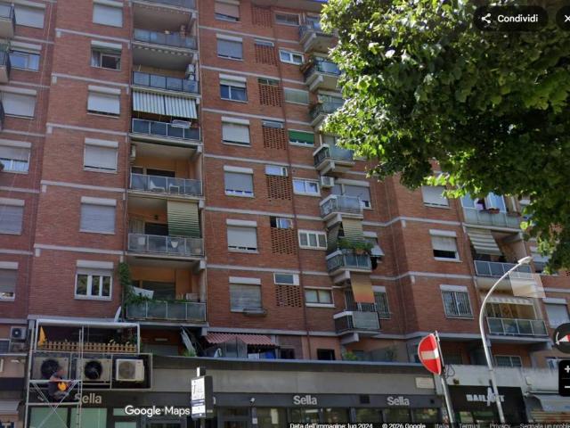 Appartamento in vendita a Roma RM