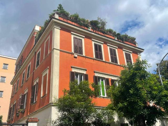 Appartamento in vendita a Roma RM