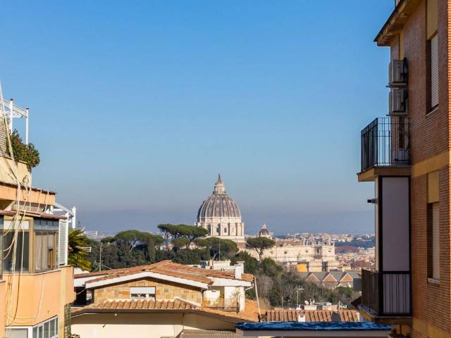 Appartamento in vendita a Roma RM