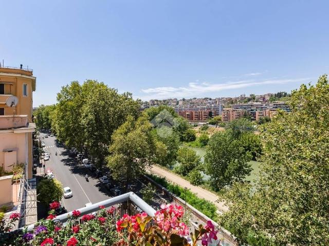 Appartamento in vendita a Roma RM