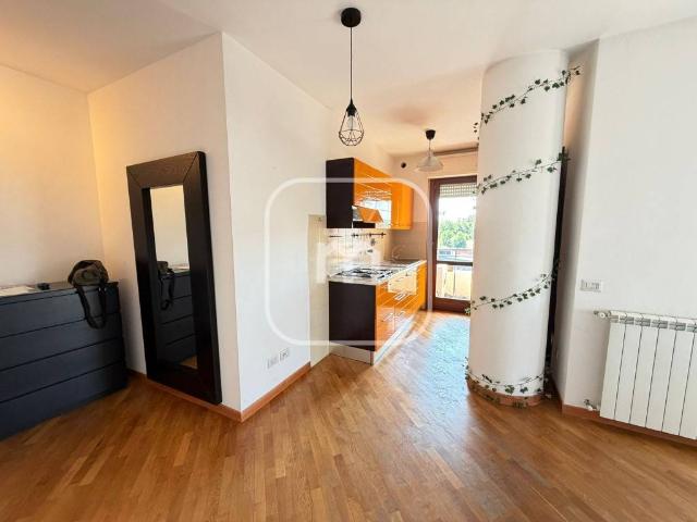 Appartamento in vendita a Roma RM