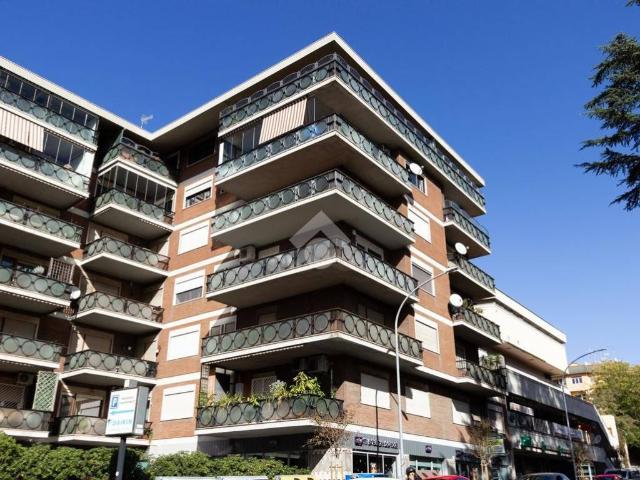 Appartamento in vendita a Roma RM