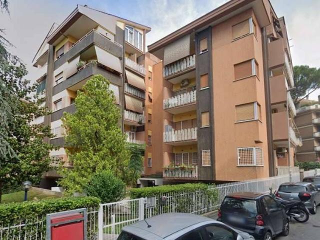 Appartamento in vendita a Roma RM