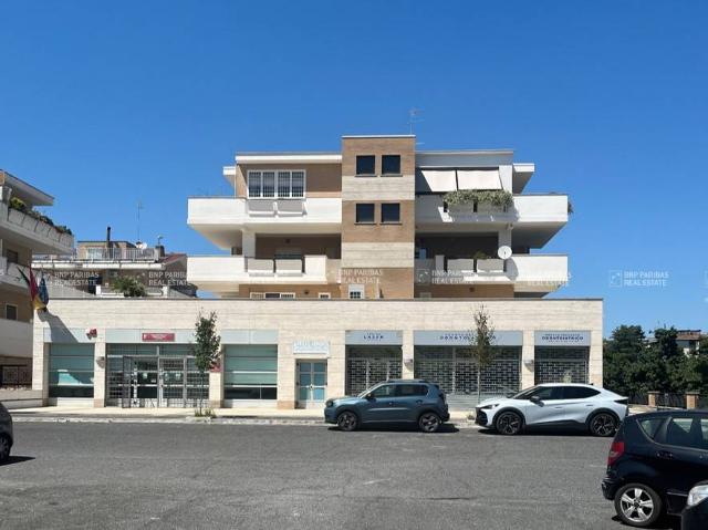 Appartamento in vendita a Roma RM