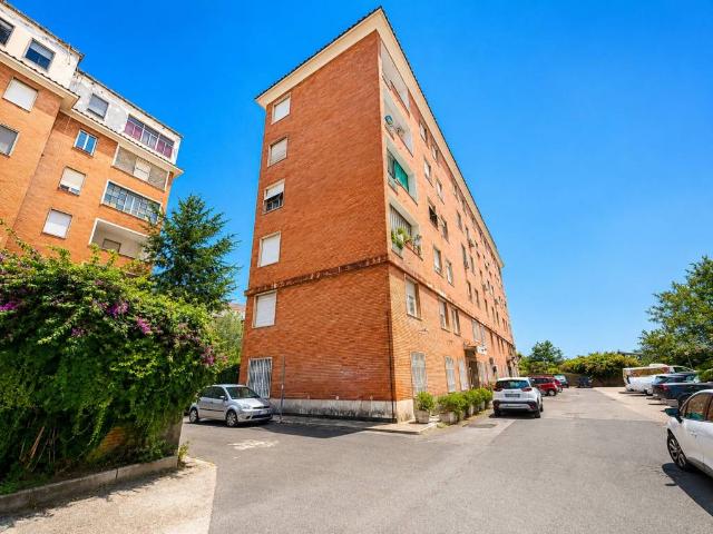 Appartamento in vendita a Roma RM