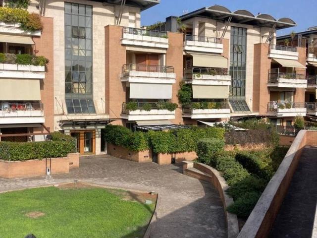 Appartamento in vendita a Roma RM