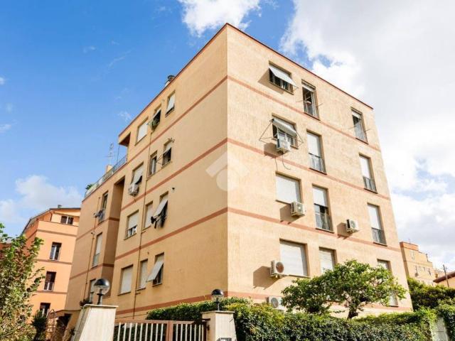 Appartamento in vendita a Roma RM