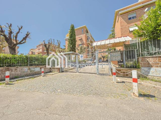 Appartamento in vendita a Roma RM