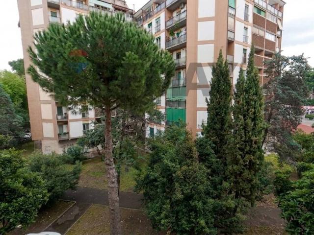 Appartamento in vendita a Roma RM