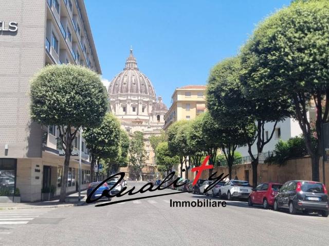Appartamento in vendita a Roma RM