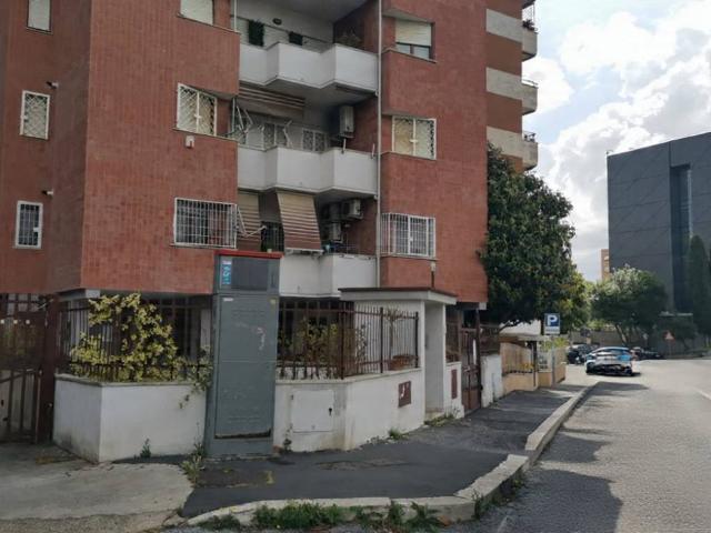 Appartamento in vendita a Roma RM