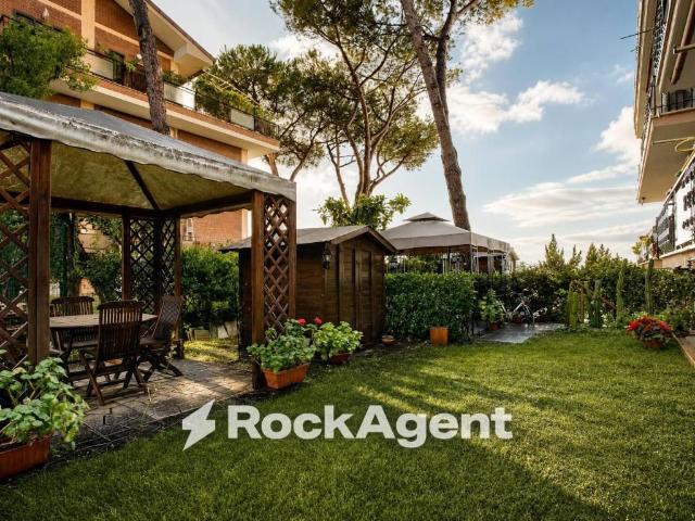 Appartamento in vendita a Roma RM