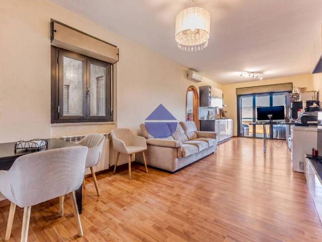 Appartamento in vendita a Roma RM