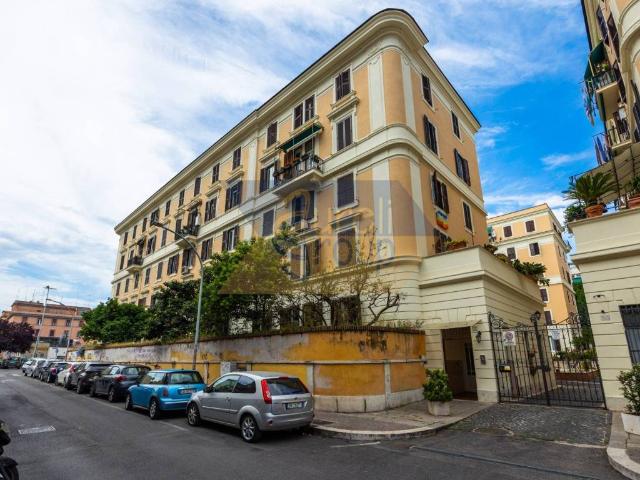 Appartamento in vendita a Roma RM