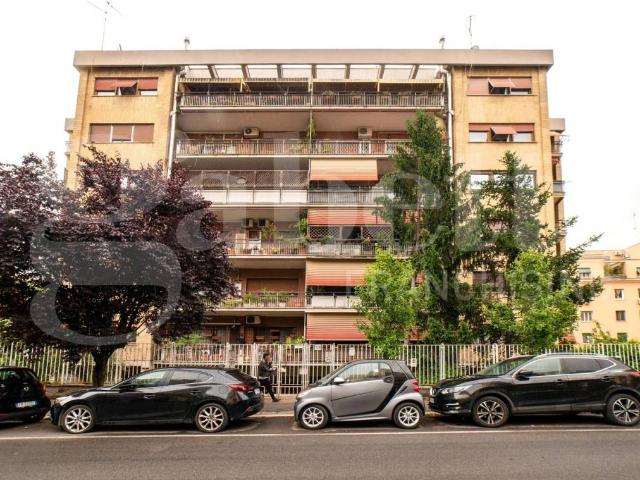 Appartamento in vendita a Roma RM