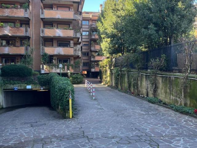 Appartamento in vendita a Roma RM
