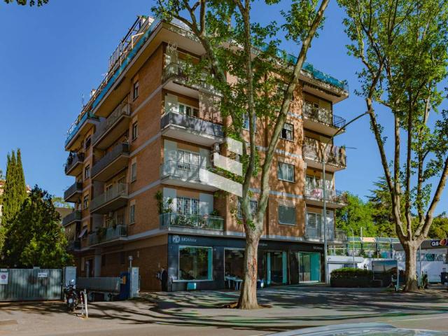 Appartamento in vendita a Roma RM