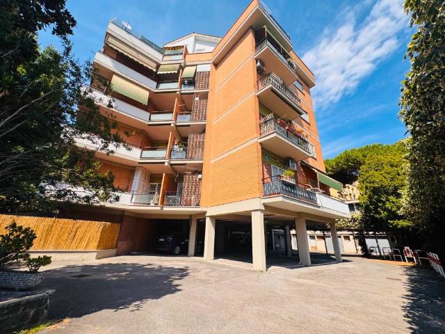 Appartamento in vendita a Roma RM