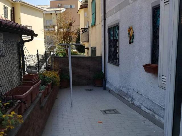 Appartamento in vendita a Roma RM