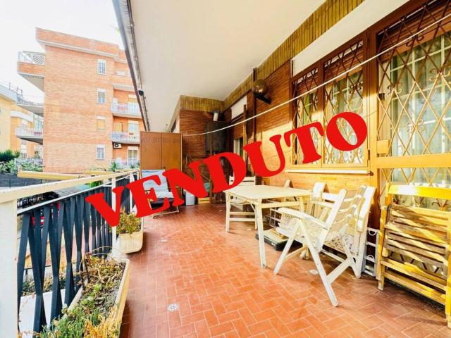 Appartamento in vendita a Roma RM