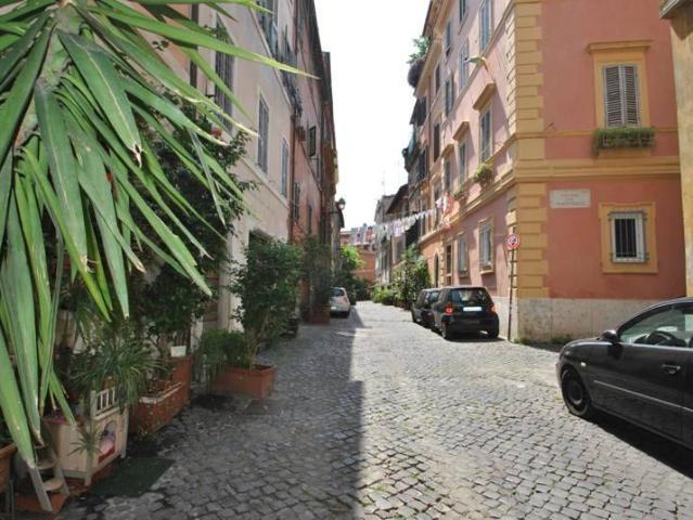 Appartamento in vendita a Roma RM