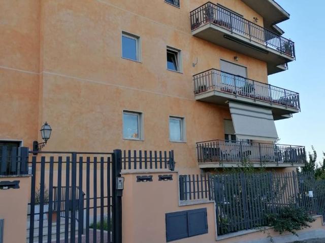 Appartamento in vendita a Roma RM