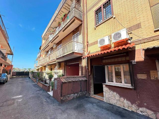 Appartamento in vendita a Roma RM