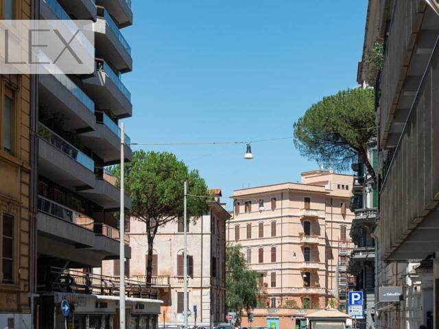 Appartamento in vendita a Roma RM