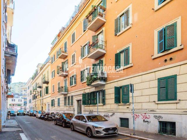 Appartamento in vendita a Roma RM