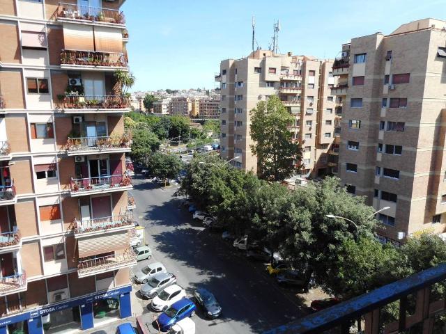 Appartamento in vendita a Roma RM