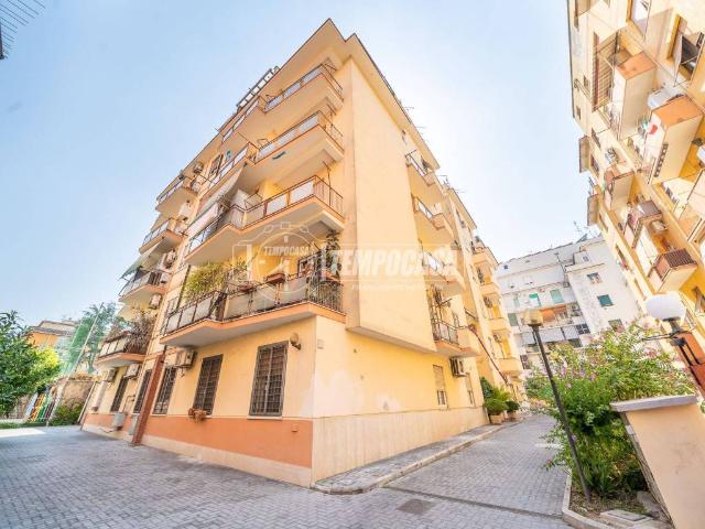 Appartamento in vendita a Roma RM