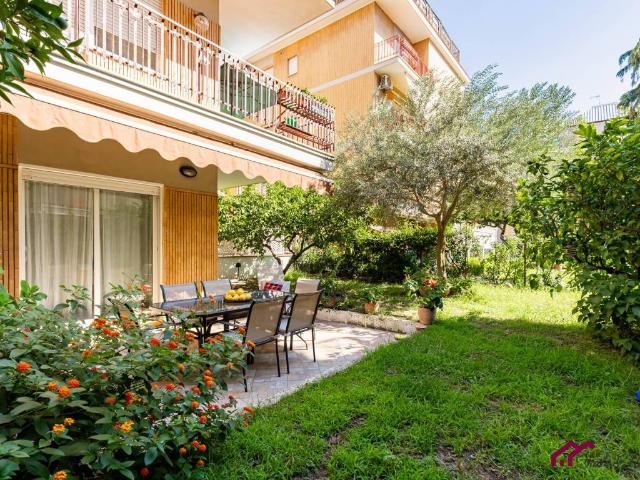 Appartamento in vendita a Roma RM