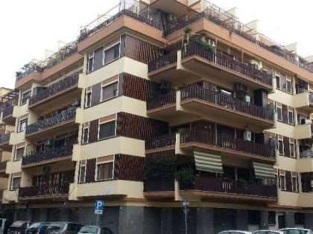 Appartamento in vendita a Roma RM