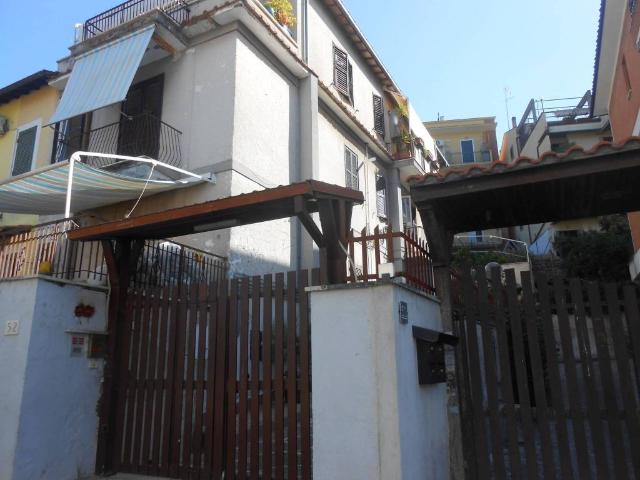 Appartamento in vendita a Roma RM