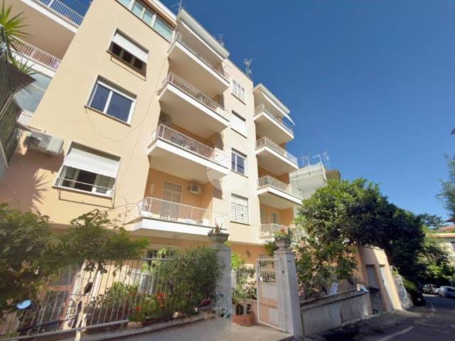 Appartamento in vendita a Roma RM