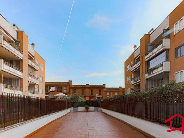 Appartamento in vendita a Roma RM