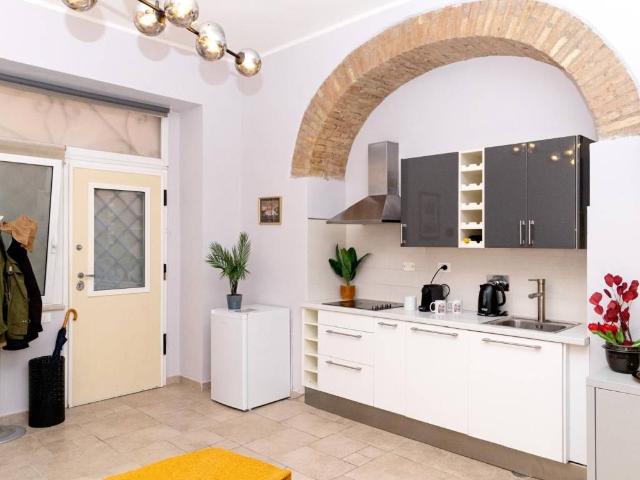 Appartamento in vendita a Roma RM
